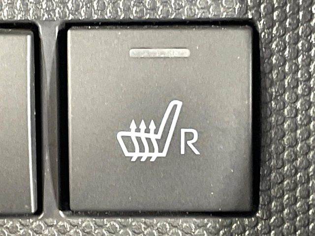 �y�p���[�V�[�g�z�X�C�b�`��ŊȒP�ɃV�[�g�̔��������\!�d��������͂�����܂���!���K�ȃV�[�g�|�W�V�����ɃZ�b�g���āA���K�ȃh���C�u�����y���݂��������B