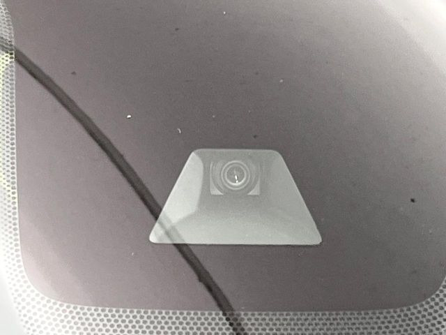 �y�O�He-Assist�z���s���ɑO���̎ԗ�����F�����A�Փ˂������Ȏ��͌x��ƃu���[�L�ŏՓˉ���Ɣ�Q�y�����A�V�X�g�B�����S�Ƀh���C�u�����y���݂��������܂��B