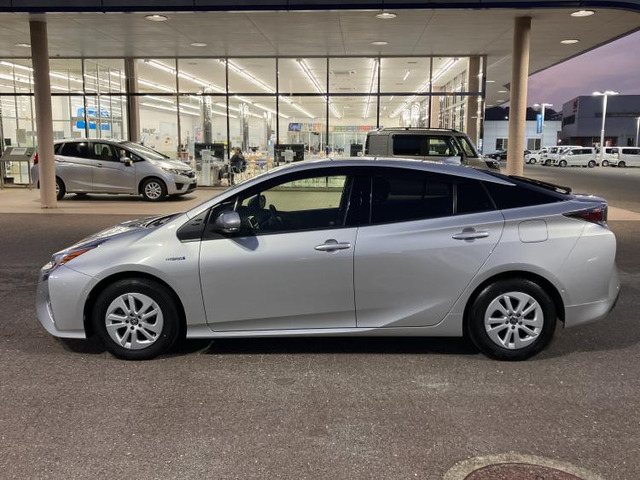 プリウス1.8 S セーフティ プラス