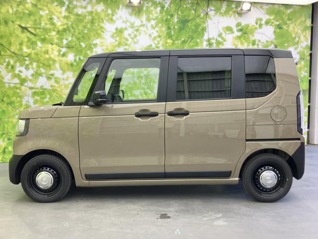 N-BOXジョイ 2トーン