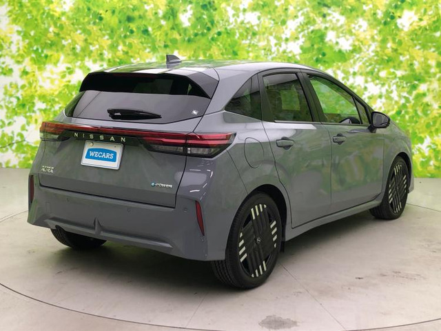 ノートオーラ1.2 G レザーエディション