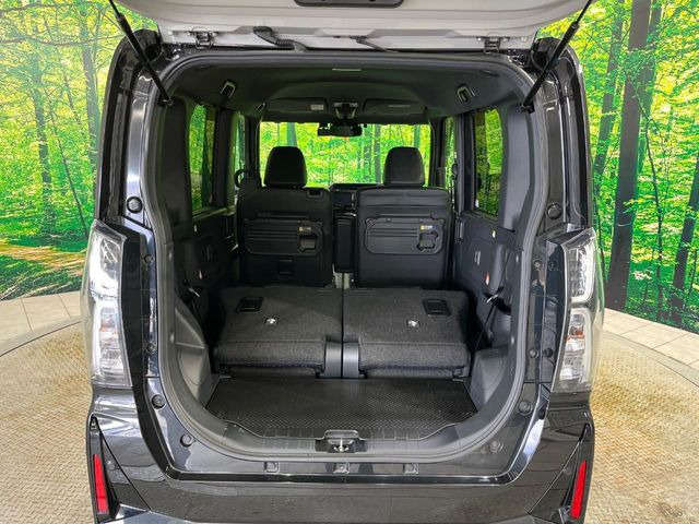 ���i�̂���������ʋ΁A���}���ɏ\���ȉ׎��X�y�[�X���m�ۂ��Ă���܂��B�Z�J���h�V�[�g��|���ƁA�傫�ȉו��̐ύڂ��\�ł���