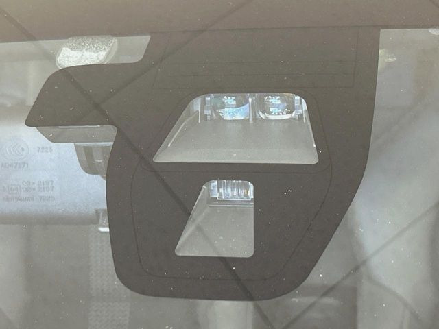 �y�V�e�B�u���[�L�A�N�e�B�u�V�X�e���z�ᑬ���s���ɑO���̎ԗ�����F�����A�Փ˂������Ȏ��͌x��ƃu���[�L�ŏՓˉ���Ɣ�Q�y�����A�V�X�g�B�����S�Ƀh���C�u�����y���݂��������܂��B