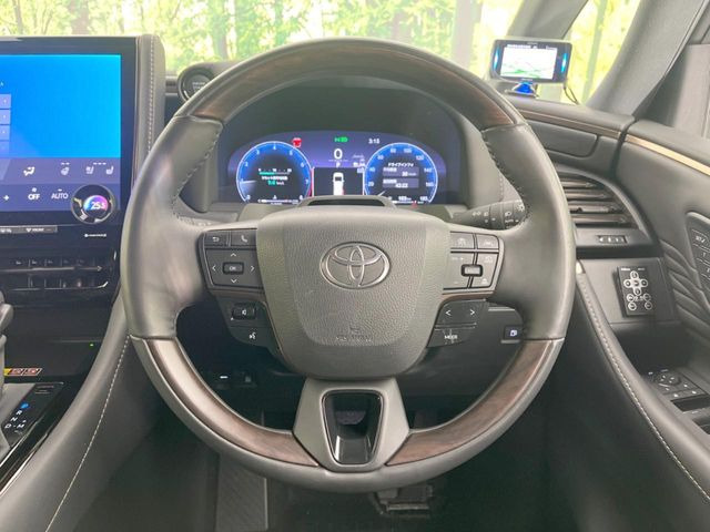 ステアリングも使用感が少なく、きれいな状態となっております♪