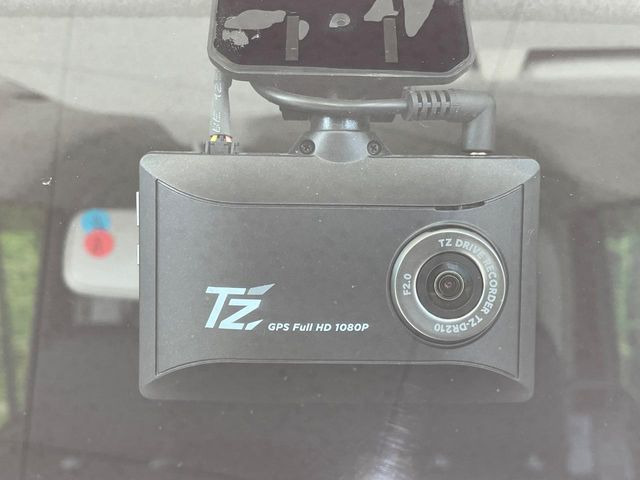 �y�h���C�u���R�[�_�[�z�h���C�u���R�[�_�[����!���s���͂������A������^�]�⎖�̂ɑ��������ہA�f���ŋL�^���A����̃��X�N�ɔ����܂��B���L�^�pSD�J�[�h�͂��q�l�����g�ł��������������K�v������܂��B