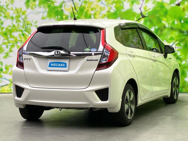 フィット1.5 ハイブリッド Fパッケージ