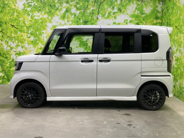 N-BOXカスタムL ターボ スタイルプラス ブラック 4WD