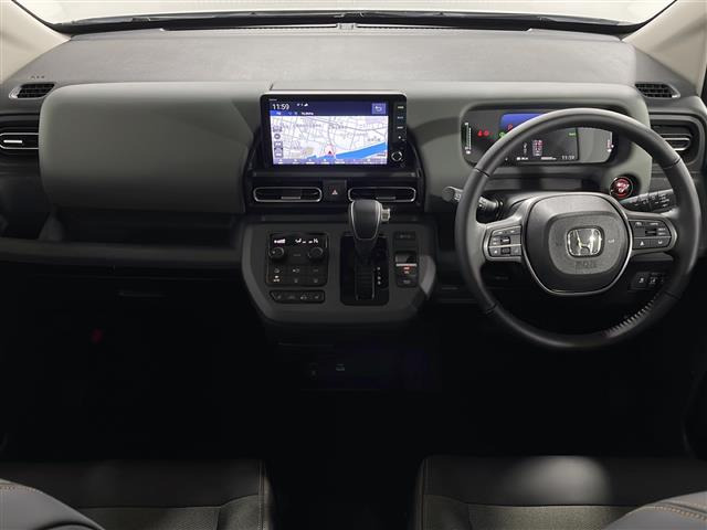 フリード1.5 e:HEV クロスター