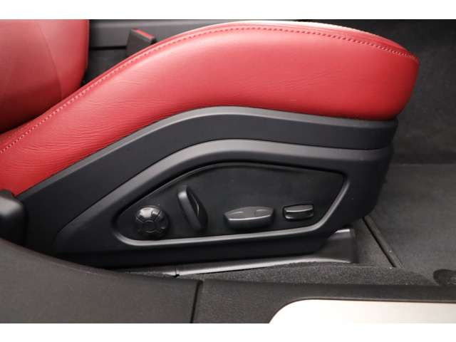 �ڂ����I�v�V������ڍׂ͕��Ќ����z�[���y�[�W������������������܂��B