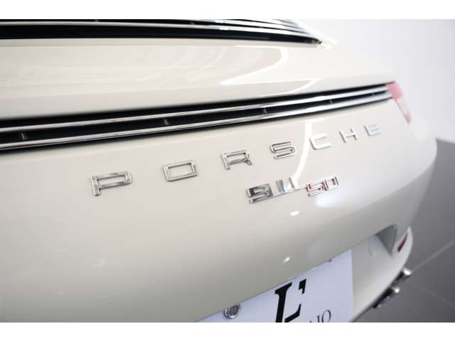 �s��ł��󏭂�1��ƂȂ�܂��̂ŁA���Ђ��̋@��ɂ��₢���킹���������܂��B