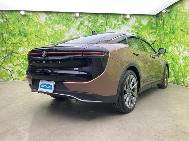 クラウンクロスオーバー2.5 G アドバンスト レザー パッケージ E-Four 4WD