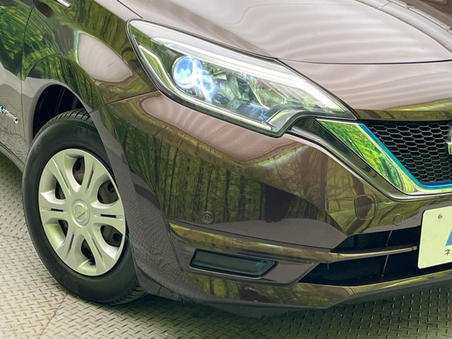 �yLED�w�b�h���C�g�z���V����ԑ��s�����ǍD�Ȏ��E���m�ۂ����S���ĉ^�]�ł��鍂�P�xLED�w�b�h���C�g�𑕔�!�_�����x�������A����d�͂��}�����Ă��܂��B