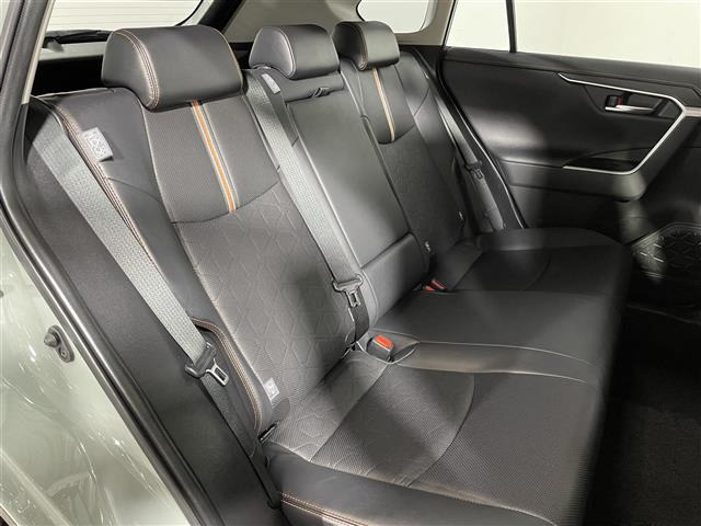 RAV42.0 アドベンチャー 4WD