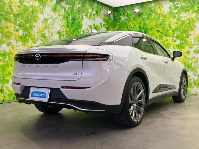 クラウンクロスオーバー2.5 G アドバンスト レザー パッケージ E-Four 4WD