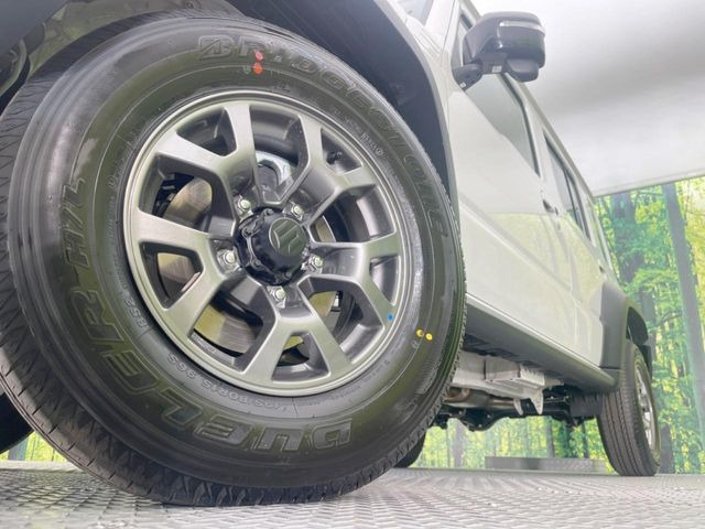 �y�����A���~�z�C�[���z�O�ςɃ}�b�`���������A���~�z�C�[���𑕒����Ă���܂��B�e��ЊO�A���~�z�C�[����A�X�^�b�h���X�^�C�����戵�����Ă���܂��B���񂲑��k����������