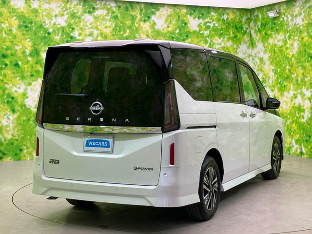 セレナ1.4 e-POWER ハイウェイスターV