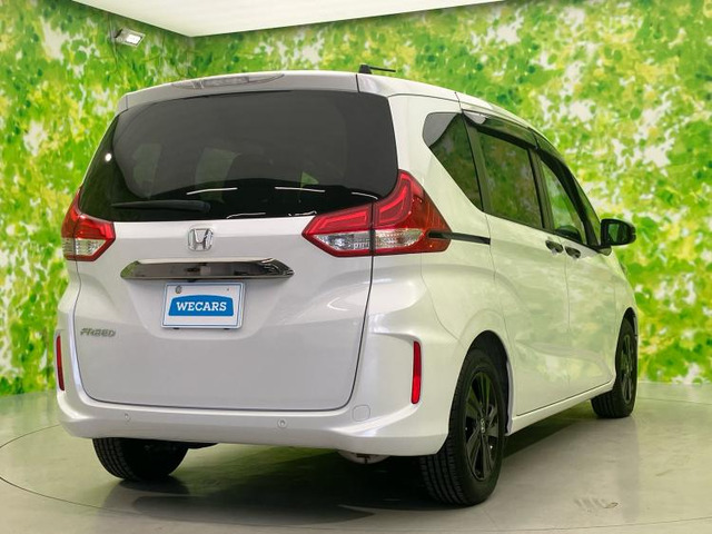 フリード1.5 G ブラックスタイル