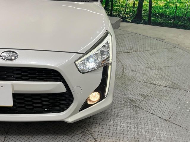 �yLED�w�b�h���C�g�z���V����ԑ��s�����ǍD�Ȏ��E���m�ۂ����S���ĉ^�]�ł��鍂�P�xLED�w�b�h���C�g�𑕔�!�_�����x�������A����d�͂��}�����Ă��܂��B