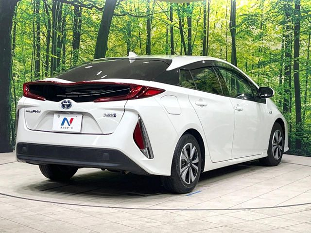 ☆全国のネクステージからお取り寄せが可能※!遠方の店舗に展示してあるクルマが気になる場合も、最寄りの店舗でご覧いただくことが可能です!是非私たちに要望をお聞かせください!※別途費用