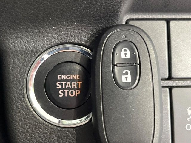 �y�L�[���X�X�^�[�g�V�X�e���z�J�o����|�P�b�g�ɓ��ꂽ�܂܂ł��h�A�̎{���E�������\�ȃX�}�[�g�L�[�𑕔��B�G���W���̃I���E�I�t�����J�M�����o���K�v����������Ƃ��Ă��֗��ł���