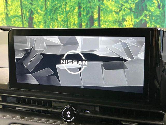 �y�����i�r�z�l�C�̏����i�r�𑕔����Ă���܂��B�i�r�̎g���₷���͂������A�I�[�f�B�I�@�\���[��!�L�����v�◷�s�͂������A�ʋ΂┃�����ȂǕ��i�̃h���C�u���y�����Ȃ�͂���