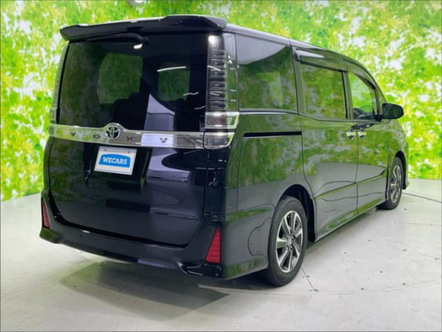 ヴォクシー2.0 ZS 煌III