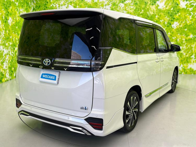 ヴォクシー1.8 ハイブリッド S-Z