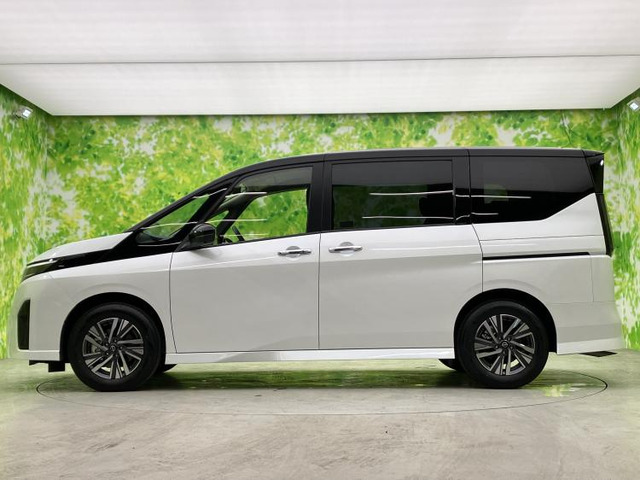 セレナ1.4 e-POWER ハイウェイスターV