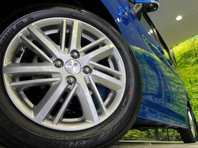 �y������15�C���`�A���~�z�C�[���z�O�ςɃ}�b�`���������A���~�z�C�[���𑕒����Ă���܂��B�e��ЊO�A���~�z�C�[����A�X�^�b�h���X�^�C�����戵�����Ă���܂��B���񂲑��k����������