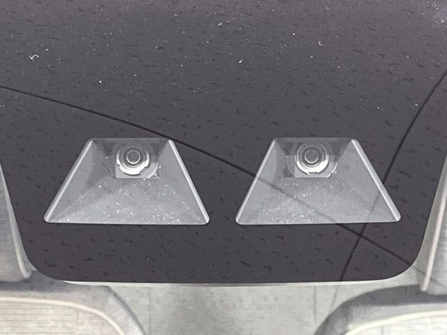 �y�X�}�[�g�A�V�X�g3�z���s���ɑO���̎ԗ�����F�����A�Փ˂������Ȏ��͌x��ƃu���[�L�ŏՓˉ���Ɣ�Q�y�����A�V�X�g�B�����S�Ƀh���C�u�����y���݂��������܂��B