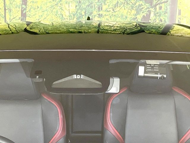 �y�g���^�Z�[�t�e�B�Z���X�z���s���ɑO���̎ԗ�����F�����A�Փ˂������Ȏ��͌x��ƃu���[�L�ŏՓˉ���Ɣ�Q�y�����A�V�X�g�B�����S�Ƀh���C�u�����y���݂��������܂��B