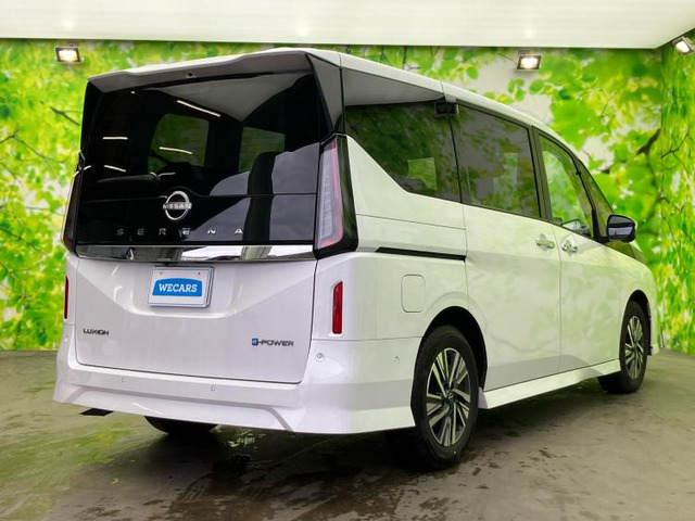 セレナ1.4 e-POWER ルキシオン