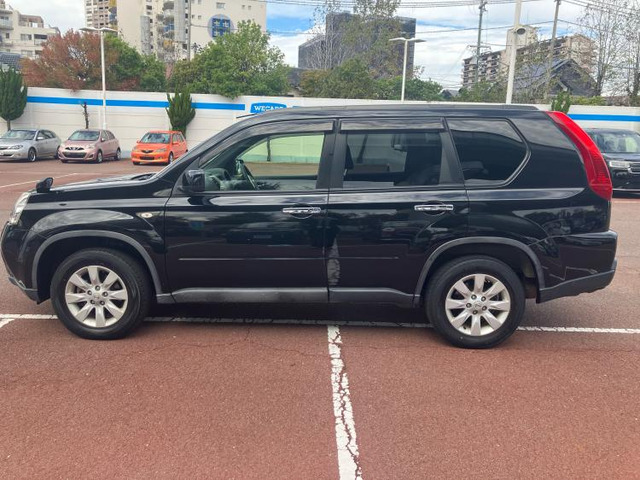 エクストレイル2.0 20GT ディーゼル 4WD