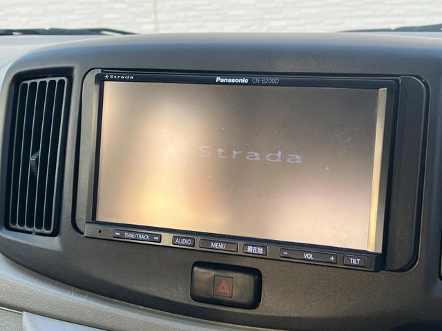 �y�i�r�Q�[�V�����z�g���₷���i�r�ŖړI�n�܂ł�������ē����Ă���܂��B�e��I�[�f�B�I�Đ��@�\���[�����Ă���A���Ԃ̉^�]������Ɋy�����Ȃ�܂�!!