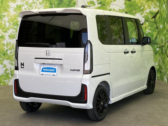 N-BOXカスタムブラック スタイル