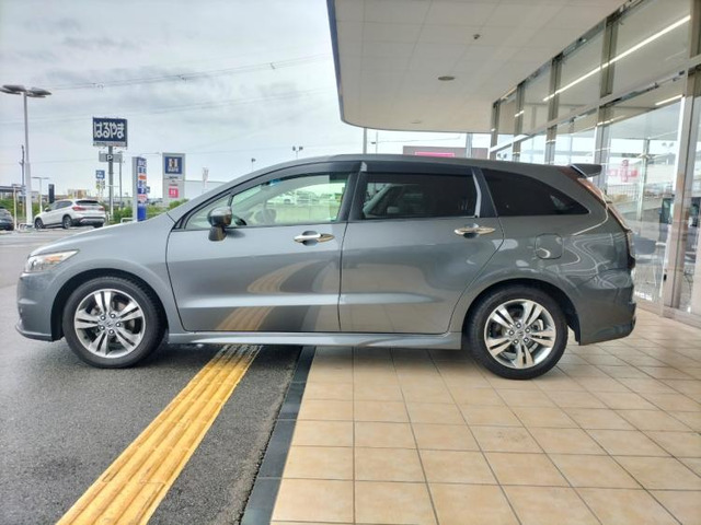 ストリーム1.8 RSZ