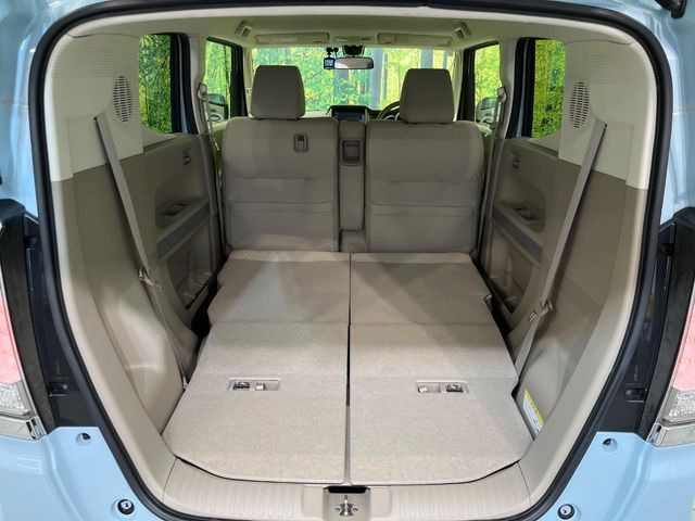 ���i�̂���������ʋ΁A���}���ɏ\���ȉ׎��X�y�[�X���m�ۂ��Ă���܂��B�Z�J���h�V�[�g��|���ƁA�傫�ȉו��̐ύڂ��\�ł���