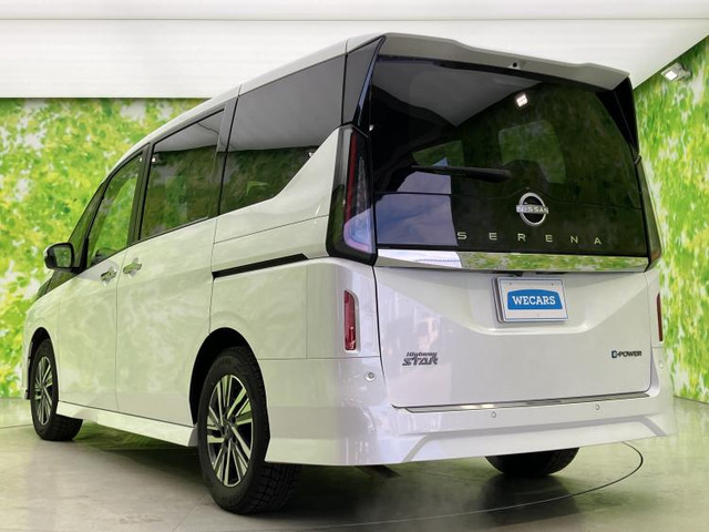 セレナ1.4 e-POWER ハイウェイスターV