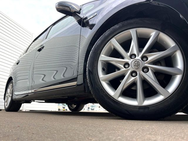 �y����17�C���`�A���~�z�C�[���z�O�ςɃ}�b�`���������A���~�z�C�[���𑕒����Ă���܂��B�e��ЊO�A���~�z�C�[����A�X�^�b�h���X�^�C�����戵�����Ă���܂��B���񂲑��k����������