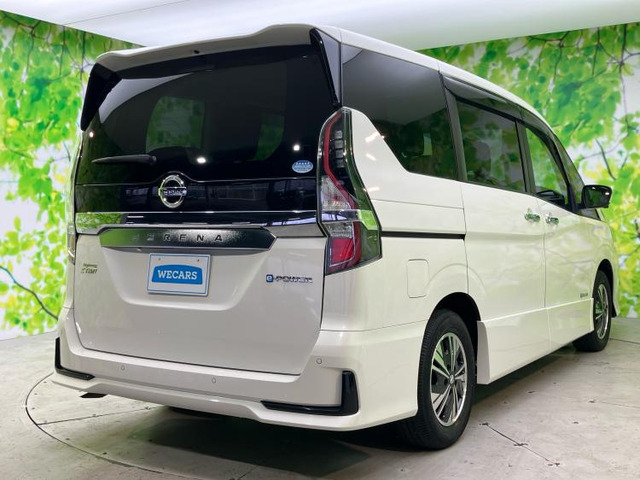 セレナ1.2 e-POWER ハイウェイスターV