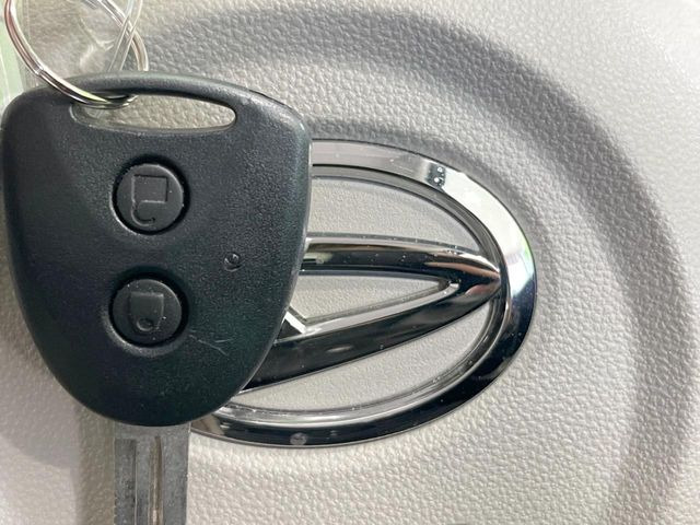 �y�L�[���X�z�������ꂽ�ꏊ����ł��{�^����Ńh�A�̊J���E�{�����ł���̂łƂ��Ă��֗�!�h�A�̌�������ɏ������邱�Ƃ�����܂����