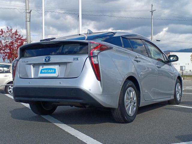 プリウス1.8 S セーフティ プラス