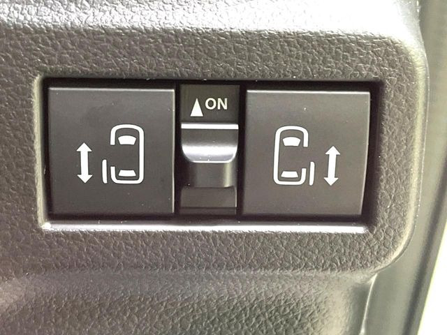 �y�����p���[�X���C�h�h�A�z�X�}�[�g�L�[��^�]�Ȃ̃X�C�b�`�Ō�ȗ����X���C�h�h�A�̊J���\���d��������͂����ăh�A���J����K�v�������A�����Ȃ��q�l�ł��ȒP�ɊJ���߂ł����K�ł���