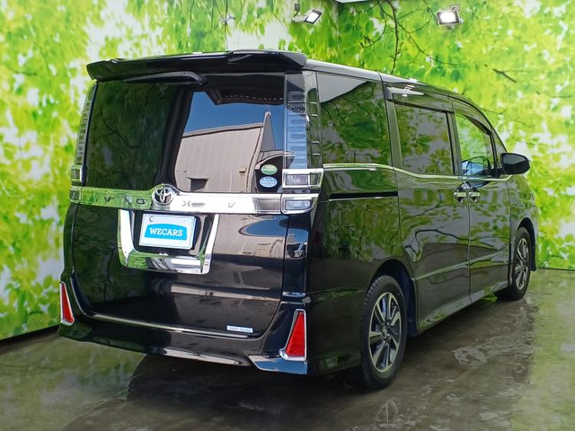 ヴォクシー2.0 ZS 煌