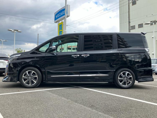 ヴォクシー2.0 ZS 煌