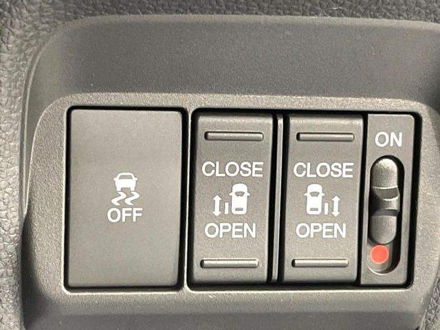 �y�����p���[�X���C�h�h�A�z�X�}�[�g�L�[��^�]�Ȃ̃X�C�b�`�Ō�ȗ����X���C�h�h�A�̊J���\���d��������͂����ăh�A���J����K�v�������A�����Ȃ��q�l�ł��ȒP�ɊJ���߂ł����K�ł���