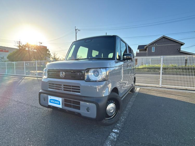 N-BOXジョイ 2トーン