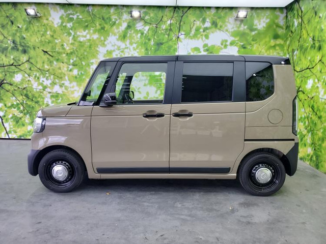 N-BOXジョイ 2トーン