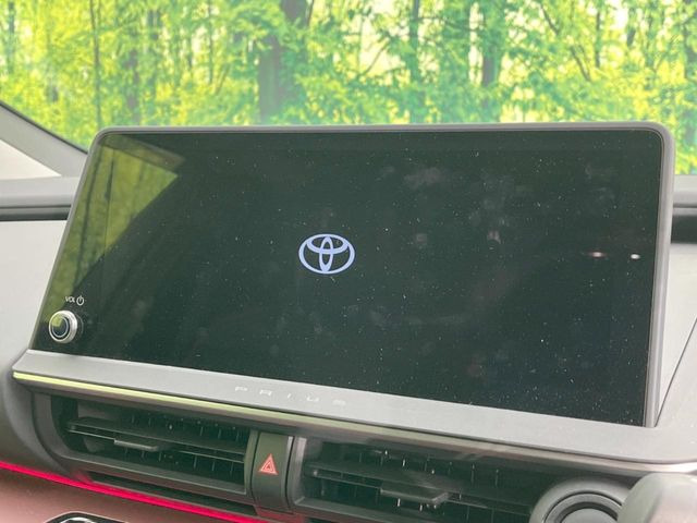 【12.3インチディスプレイオーディオ】スマートフォンと連携が可能な大画面ディスプレイオーディオです。スマートフォンのナビ機能を使用したり、Bluetooth接続で音楽もお楽しみいただけます!