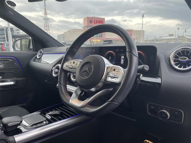 GLAクラスGLA200d 4マチック AMGライン 4WD